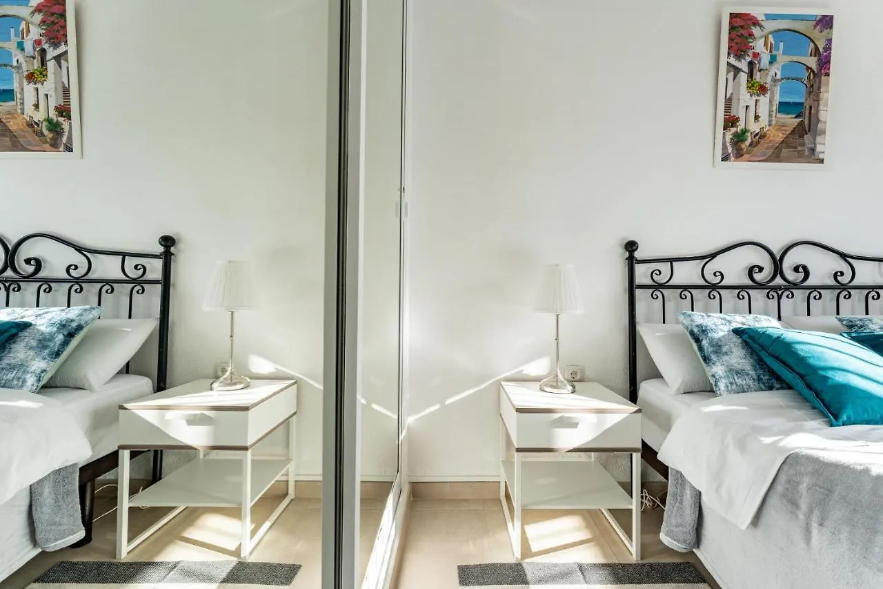 Tranquil 2Br Coastal Bliss Apartment Benalmadena